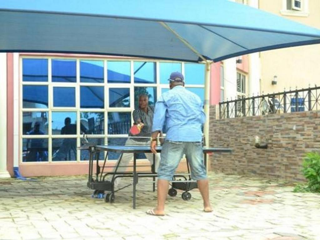 Newton Hotels Limited Owerri Extérieur photo
